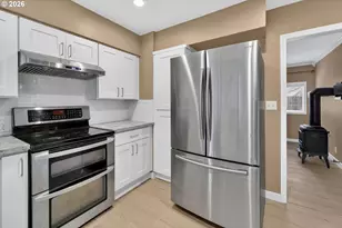 875 SE 66th Way, Hillsboro, OR 97123 - Photo 15