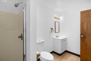 12037 SE Raymond St, Portland, OR 97266 - Photo 31