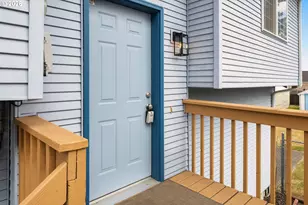 12037 SE Raymond St, Portland, OR 97266 - Photo 5