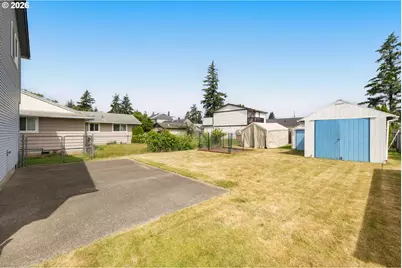 12037 SE Raymond St, Portland, OR 97266 - Photo 33