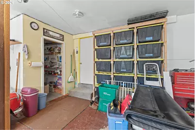 910 N 8th St, Coos Bay, OR 97420 - Photo 45