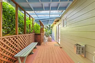 910 N 8th St, Coos Bay, OR 97420 - Photo 43