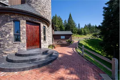 94880 Grizzly Mountain Rd, Gold Beach, OR 97444 - Photo 5