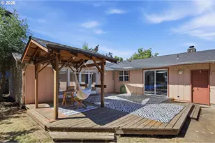 277 71st Pl, Springfield, OR 97478 - Photo 33