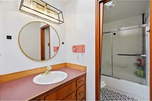 277 71st Pl, Springfield, OR 97478 - Photo 27