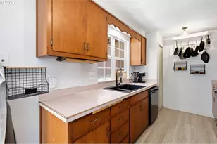 277 71st Pl, Springfield, OR 97478 - Photo 13