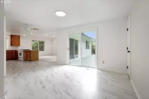 11041 SW 45th Ave, Portland, OR 97219 - Photo 11