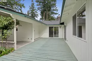 11041 SW 45th Ave, Portland, OR 97219 - Photo 37
