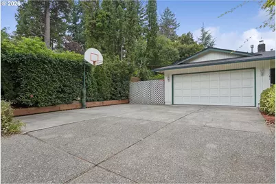 11041 SW 45th Ave, Portland, OR 97219 - Photo 3