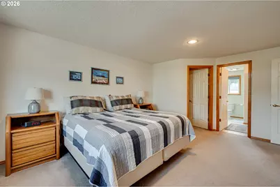 1241 E Pioneer Loop, La Center, WA 98629 - Photo 25