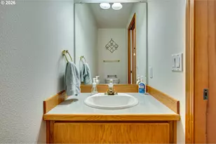 1241 E Pioneer Loop, La Center, WA 98629 - Photo 23