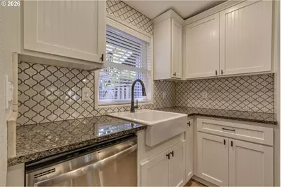 15175 SW Barlow Ct, Beaverton, OR 97007 - Photo 11