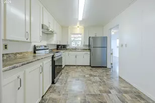 2240 5th St, Springfield, OR 97477 - Photo 13