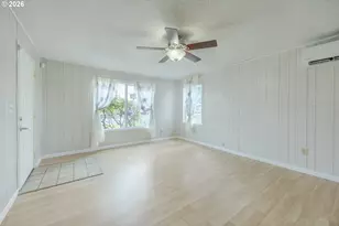 2240 5th St, Springfield, OR 97477 - Photo 9