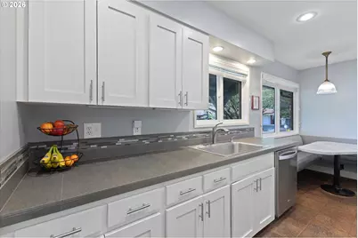 909 SE 96th Ave, Vancouver, WA 98664 - Photo 5