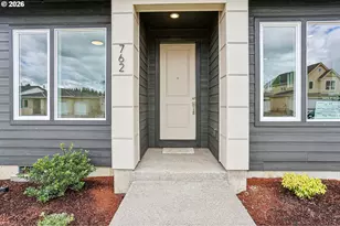 762 Magnolia Ave, Woodburn, OR 97071 - Photo 3