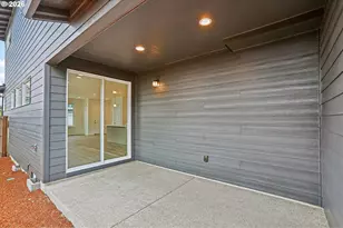 762 Magnolia Ave, Woodburn, OR 97071 - Photo 21