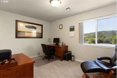2471 SE Waldon Ave, Roseburg, OR 97470 - Photo 21