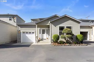 2471 SE Waldon Ave, Roseburg, OR 97470 - Photo 33