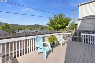 2471 SE Waldon Ave, Roseburg, OR 97470 - Photo 27