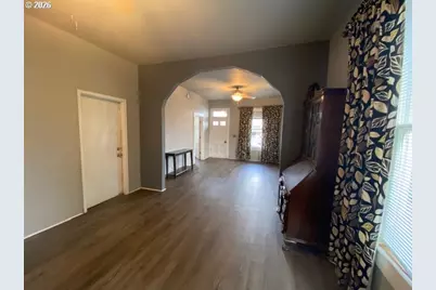 1014 Taylor St, Oregon City, OR 97045 - Photo 5