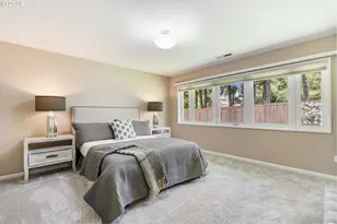 5190 SW Dover Ln, Portland, OR 97225 - Photo 17