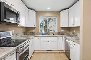 14098 SE Summerfield Loop, Happy Valley, OR 97086 - Photo 5