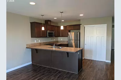 804 E Oregon Ave, Hermiston, OR 97838 - Photo 3