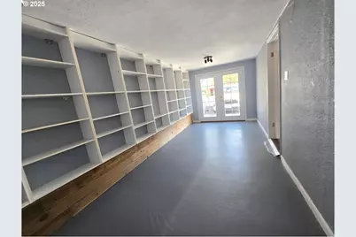 57036 Wamic Market Rd, Wamic, OR 97063 - Photo 7