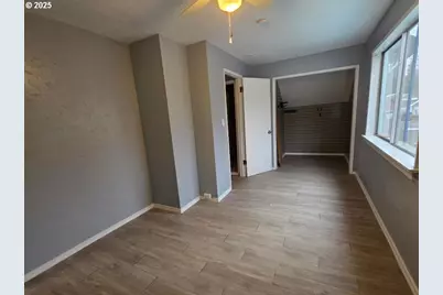 57036 Wamic Market Rd, Wamic, OR 97063 - Photo 27