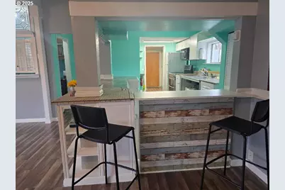 57036 Wamic Market Rd, Wamic, OR 97063 - Photo 9