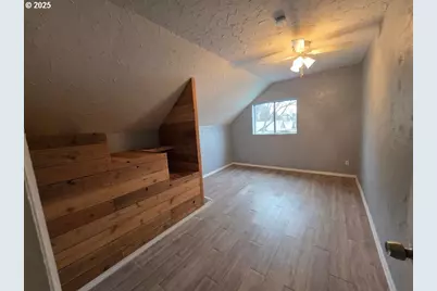 57036 Wamic Market Rd, Wamic, OR 97063 - Photo 23