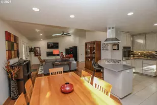 1682 NW Hopper Ct, Roseburg, OR 97471 - Photo 11