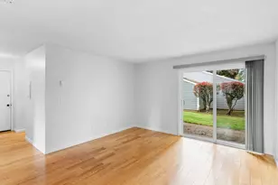 2712 SE 138th Ave, Portland, OR 97236 - Photo 9