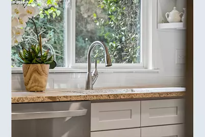 12945 SW Hackamore Ct, Beaverton, OR 97008 - Photo 11