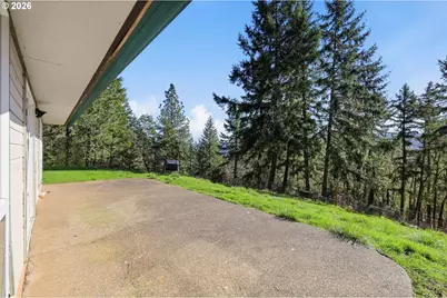 28460 Sutherlin Ln, Eugene, OR 97405 - Photo 17