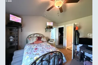784 Pebble Crk St, Sutherlin, OR 97479 - Photo 29