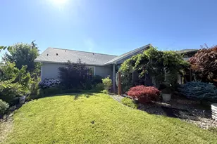784 Pebble Creek St, Sutherlin, OR 97479 - Photo 3