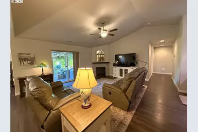 784 Pebble Crk St, Sutherlin, OR 97479 - Photo 7