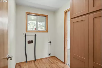 560 NW Merrie Dr, Corvallis, OR 97330 - Photo 15