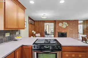 560 NW Merrie Dr, Corvallis, OR 97330 - Photo 9