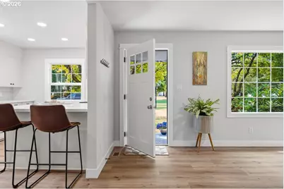 9233 SE Morrison St, Portland, OR 97216 - Photo 9