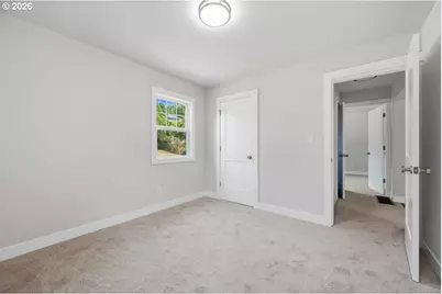 9233 SE Morrison St, Portland, OR 97216 - Photo 25