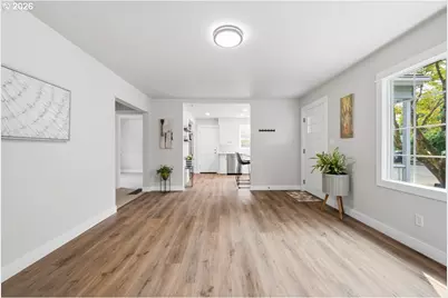 9233 SE Morrison St, Portland, OR 97216 - Photo 13