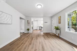 9233 SE Morrison St, Portland, OR 97216 - Photo 13