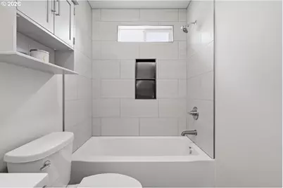 9233 SE Morrison St, Portland, OR 97216 - Photo 27