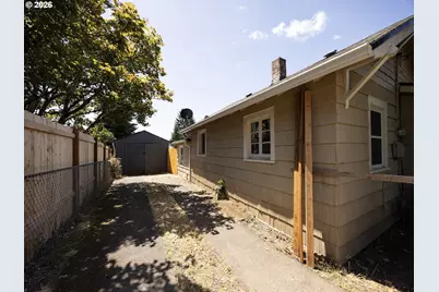 515 E Gloucester St, Gladstone, OR 97027 - Photo 19