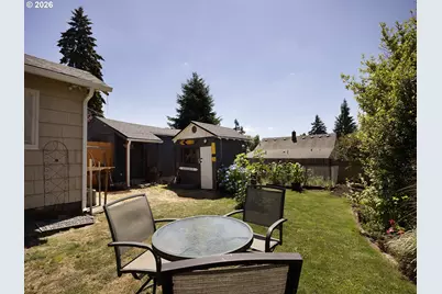 515 E Gloucester St, Gladstone, OR 97027 - Photo 23