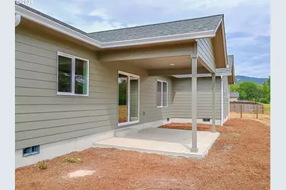 161 Collins Ct, Winston, OR 97496 - Photo 19