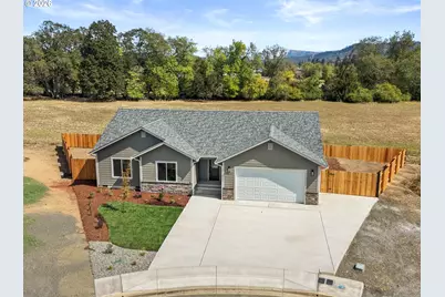 161 Collins Ct, Winston, OR 97496 - Photo 3